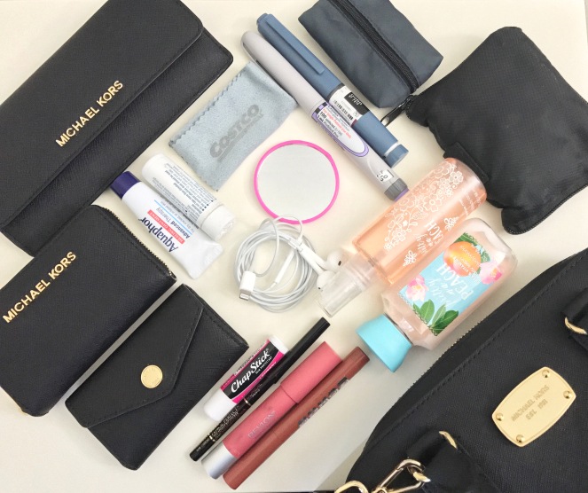 whats in mk purse 2
